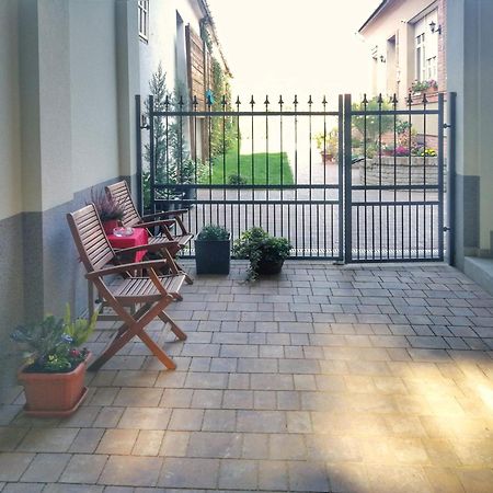 M37 Apartman Debrecen Ngoại thất bức ảnh