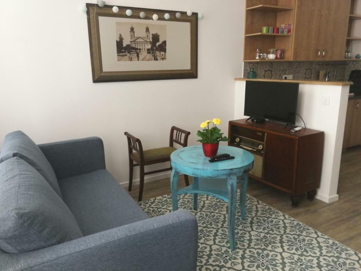 M37 Apartman Debrecen Ngoại thất bức ảnh
