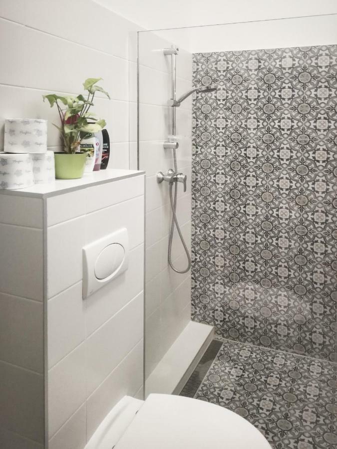 M37 Apartman Debrecen Ngoại thất bức ảnh